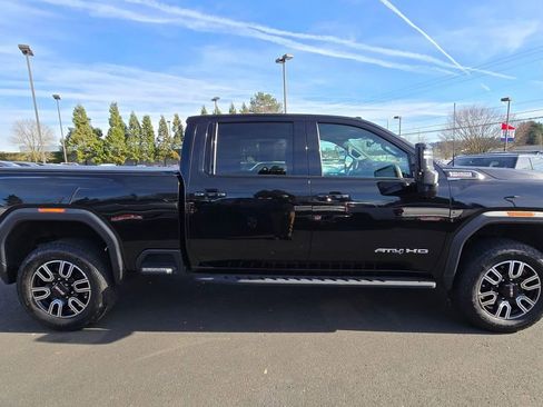 Used 2022 GMC Sierra 2500 AT4 w/ AT4 Premium Plus Package image 2