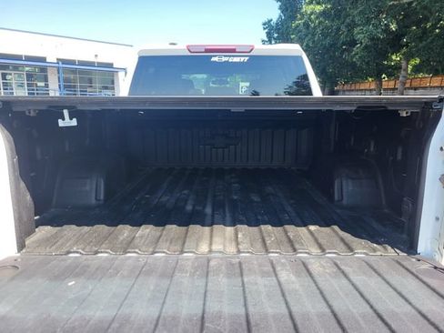 Used 2024 Chevrolet Silverado 1500 RST w/ Z71 Off-Road Package AWD/4WD image 5