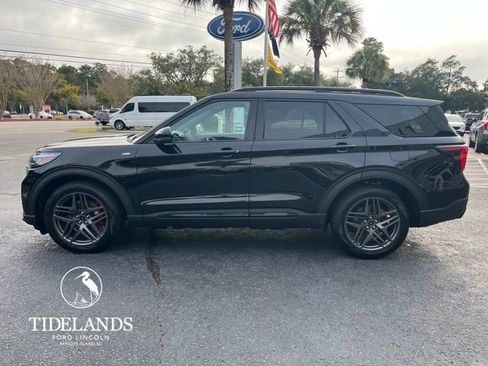New 2026 Ford Explorer ST-Line w/ ST-Line Street Pack RWD image 4