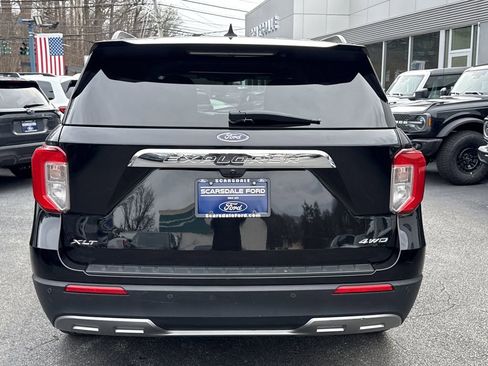Used 2022 Ford Explorer XLT w/ Equipment Group 202A AWD/4WD image 5