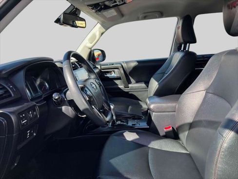 Certified 2022 Toyota 4Runner TRD Off-Road Premium image 17