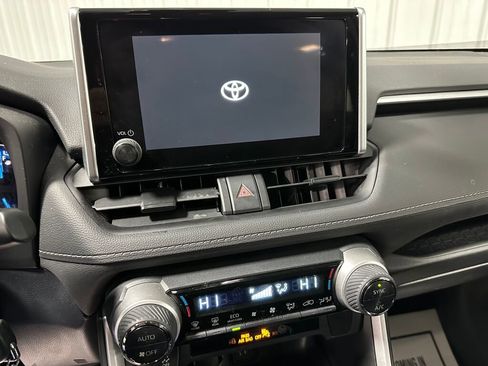 Used 2023 Toyota RAV4 LE AWD/4WD image 13