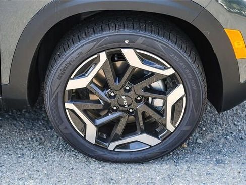 New 2025 Kia Seltos SX w/ SX Sunroof Package image 12