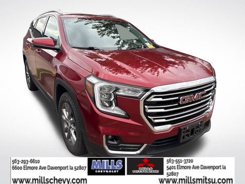 Used 2024 GMC Terrain SLT w/ Infotainment Package II AWD/4WD image 2