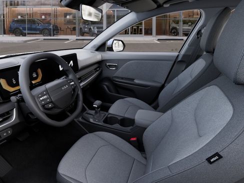 New 2026 Kia K4 FWD image 17