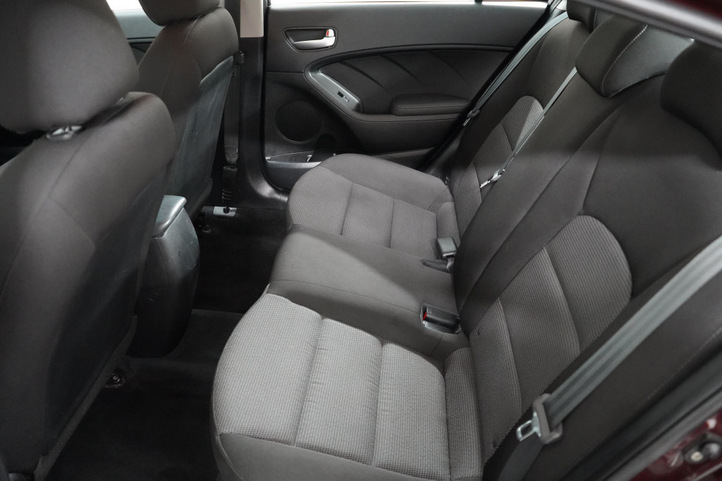 Used 2017 Kia Forte LX FWD image 19