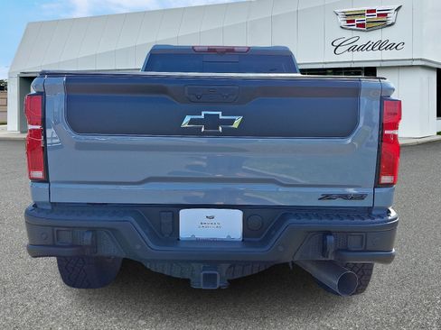 Used 2024 Chevrolet Silverado 2500 ZR2 w/ ZR2 Bison Edition AWD/4WD image 5