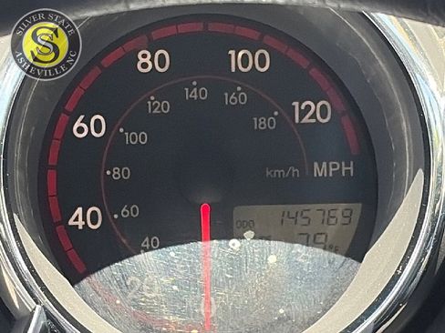 Used 2004 Toyota Matrix FWD image 25