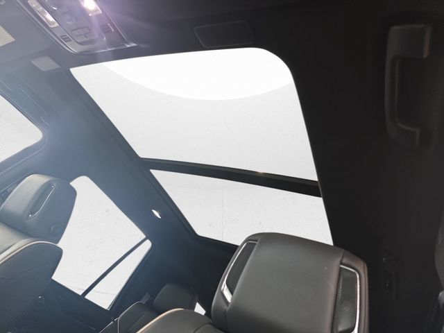Certified 2023 Cadillac Escalade Sport w/ LPO, Illumination Package AWD/4WD image 32