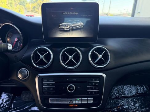 Used 2018 Mercedes-Benz CLA 250 4MATIC image 24