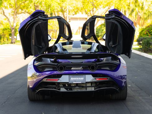 Used 2020 McLaren 720S image 3