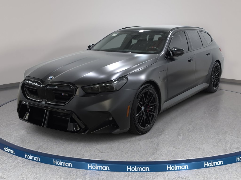 Used 2025 BMW M5 Touring AWD/4WD image 1