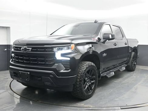 Used 2023 Chevrolet Silverado 1500 RST AWD/4WD image 10