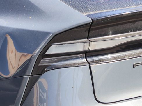 Used 2023 Toyota Prius Prime Premium image 13