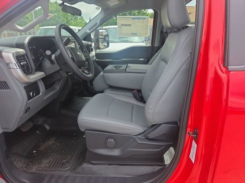 New 2026 Ford F450 XL w/ XL Chrome Package RWD image 29