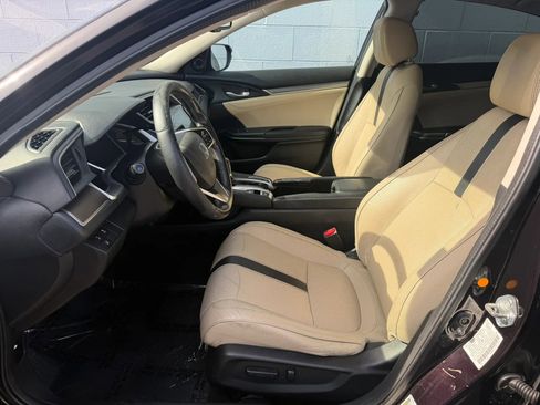 Used 2016 Honda Civic Touring image 9