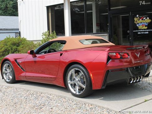 Used 2015 Chevrolet Corvette Stingray Convertible w/ 2LT Preferred Equipment Group RWD image 8