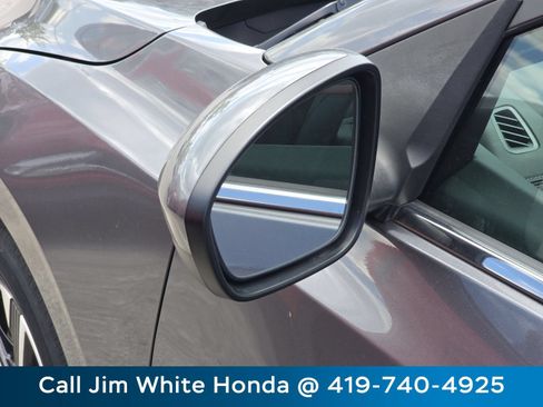 Used 2024 Nissan Sentra SV FWD image 17