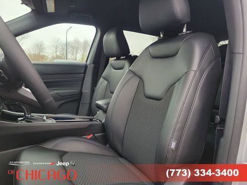 New 2026 Jeep Compass Latitude AWD/4WD image 17