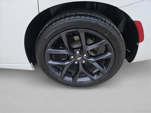 Used 2020 Dodge Charger SXT w/ Blacktop Package RWD image 9