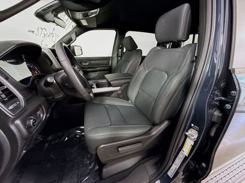 New 2026 RAM 1500 Express AWD/4WD image 19