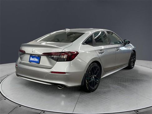 Used 2025 Honda Civic Sport image 5
