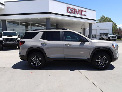 New 2027 GMC Terrain AT4 w/ Convenience Package III AWD/4WD image 7