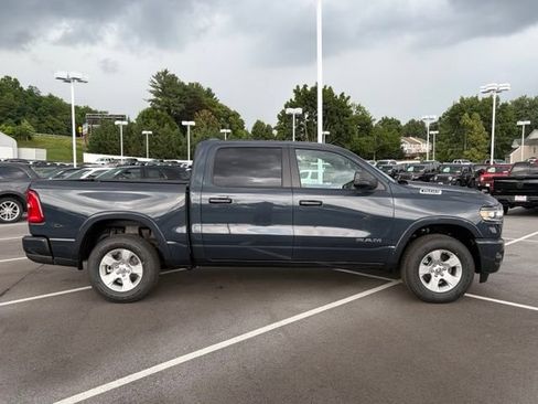 New 2026 RAM 1500 Big Horn AWD/4WD image 9