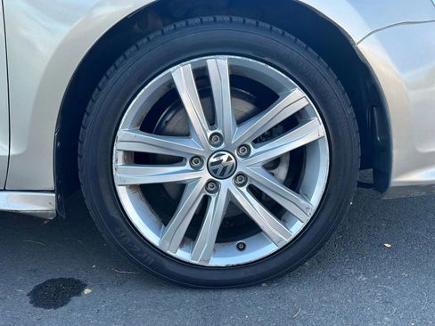 Used 2015 Volkswagen Jetta SEL image 18