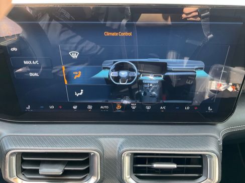 Used 2024 Ford Mustang GT Premium image 20