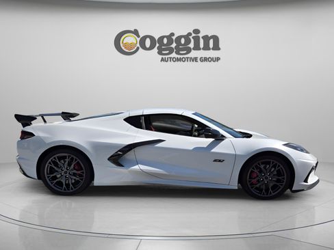 Used 2023 Chevrolet Corvette Stingray Premium Cpe w/ Z51 Performance Package RWD image 6