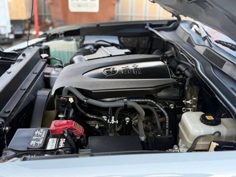 Used 2019 Toyota Tacoma TRD Off-Road image 79