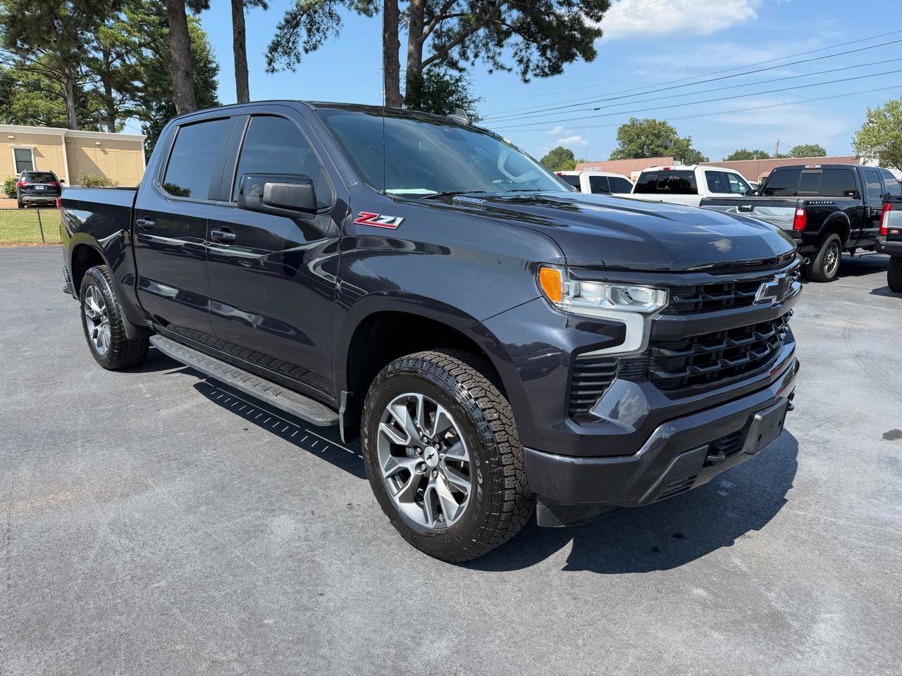 Used 2023 Chevrolet Silverado 1500 RST AWD/4WD image 6