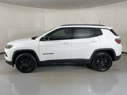 New 2026 Jeep Compass Latitude w/ Quick Order Package 29K AWD/4WD image 5
