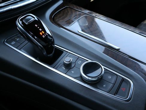 Used 2021 Cadillac Escalade Sport Platinum image 20