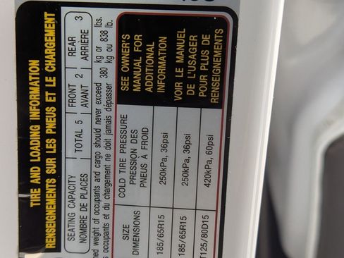 Used 2022 Hyundai Venue SE image 38