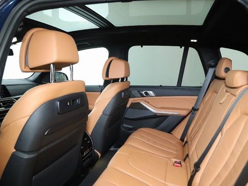 Certified 2022 BMW X5 xDrive45e w/ Executive Package image 15