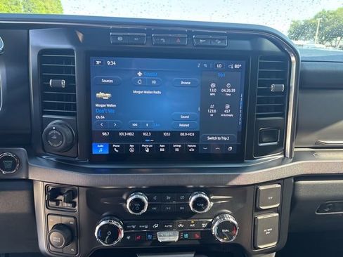 Used 2024 Ford F350 Platinum w/ FX4 Off-Road Package AWD/4WD image 12