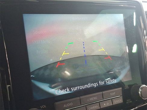 Used 2022 Nissan Frontier PRO-4X w/ Technology Package image 4