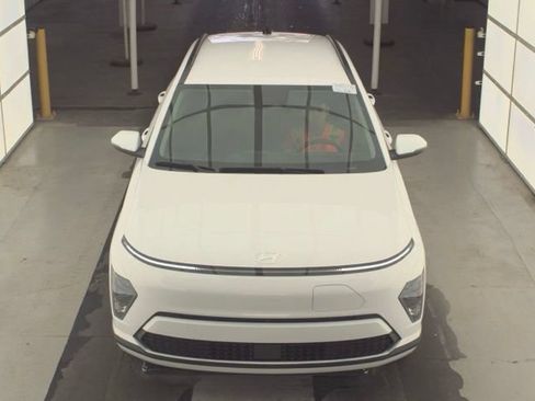 Certified 2025 Hyundai Kona SEL FWD image 2