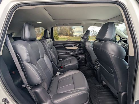 Used 2022 Subaru Ascent Limited w/ Technology Package image 11