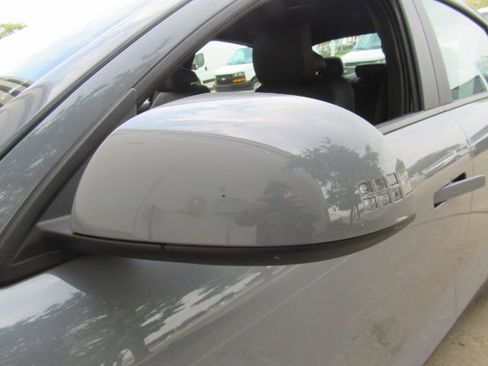 Used 2023 Hyundai Ioniq 6 SEL image 17