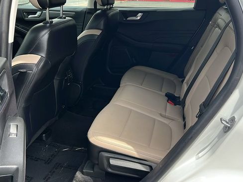 Used 2022 Ford Escape Titanium w/ Class II Trailer Tow Package AWD/4WD image 11