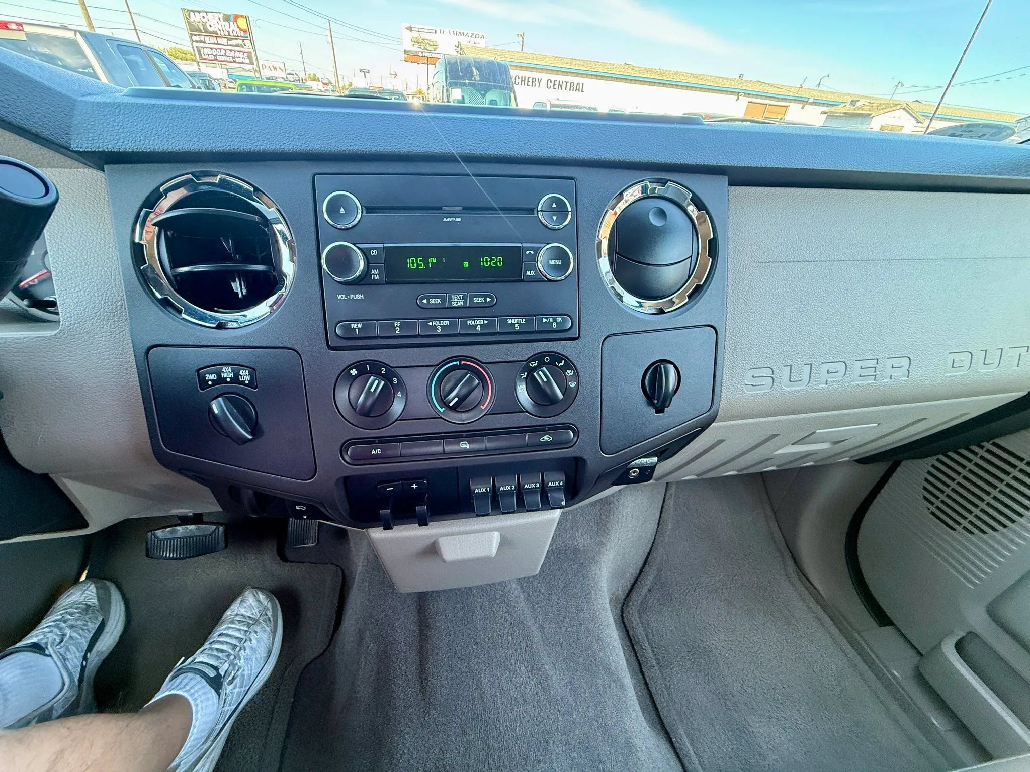 Used 2009 Ford F250 XLT AWD/4WD image 11