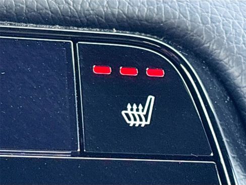 Certified 2025 Honda Pilot Sport image 22