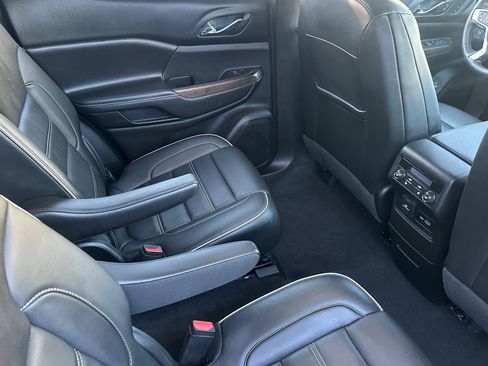 Used 2023 GMC Acadia Denali w/ Denali Ultimate Package image 20