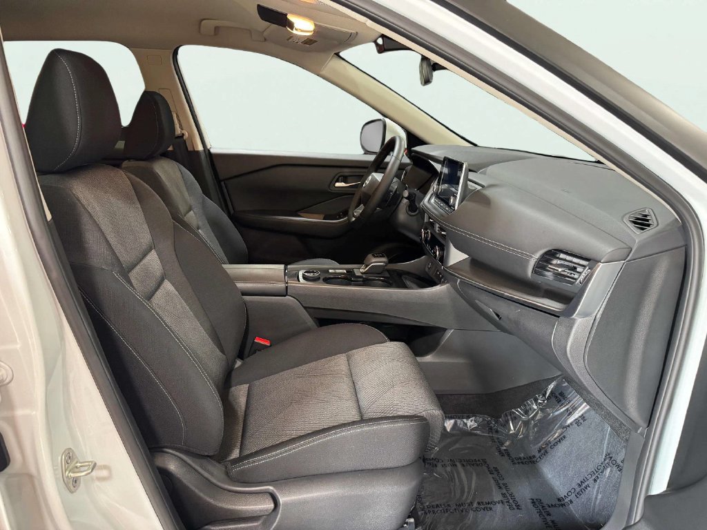 Certified 2026 Nissan Rogue SV AWD/4WD image 23