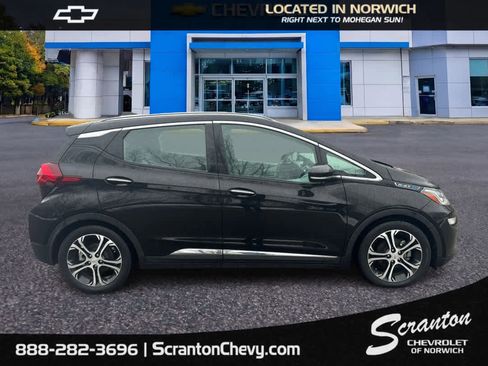 Used 2019 Chevrolet Bolt Premier w/ Infotainment Package image 4
