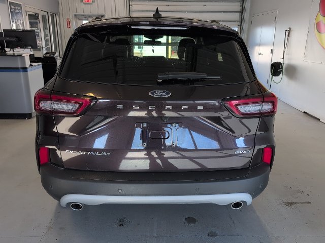 Used 2023 Ford Escape Platinum AWD/4WD image 4