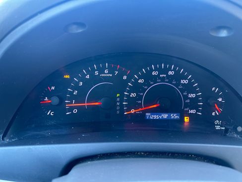 Used 2010 Toyota Camry LE image 13